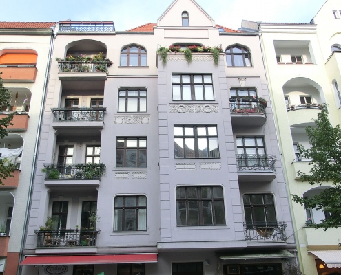 SYSCOMPANY - Klassische Wohnung im Jugendstil mit Stuck, Schöneberg